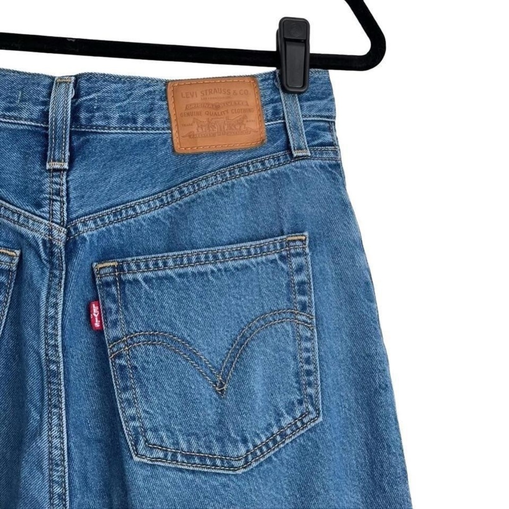 Levi's Light Blue High Loose Taper Jeans 90s Style Clean Girl Aesthetic NWOT